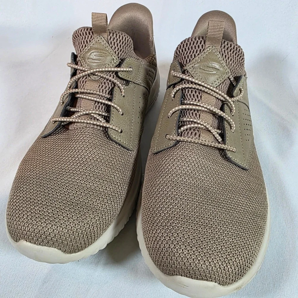 Skechers Delson Swift Fit Taupe Mens 9.5 Sneakers Hands Free Slip-on Memory Foam